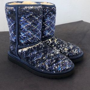 COPY - Reversible Sequins Blue/Silver UGGs